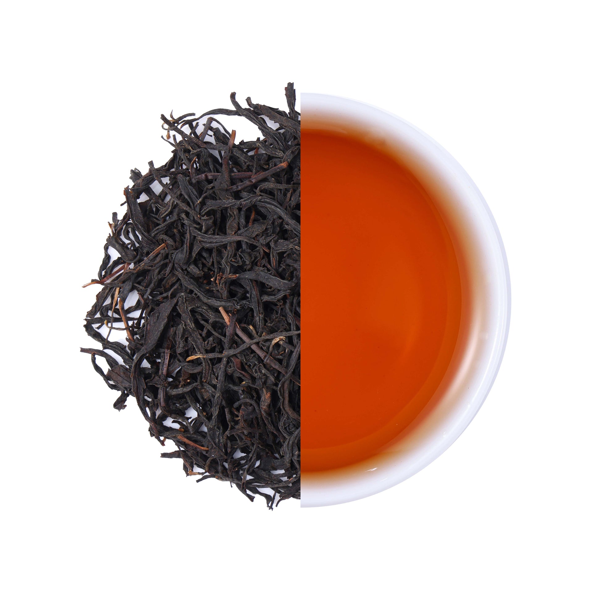 Premium wild-grown black tea from China, featuring natural loose leaf tea leaves and a rich amber-red tea infusion with a deep aroma